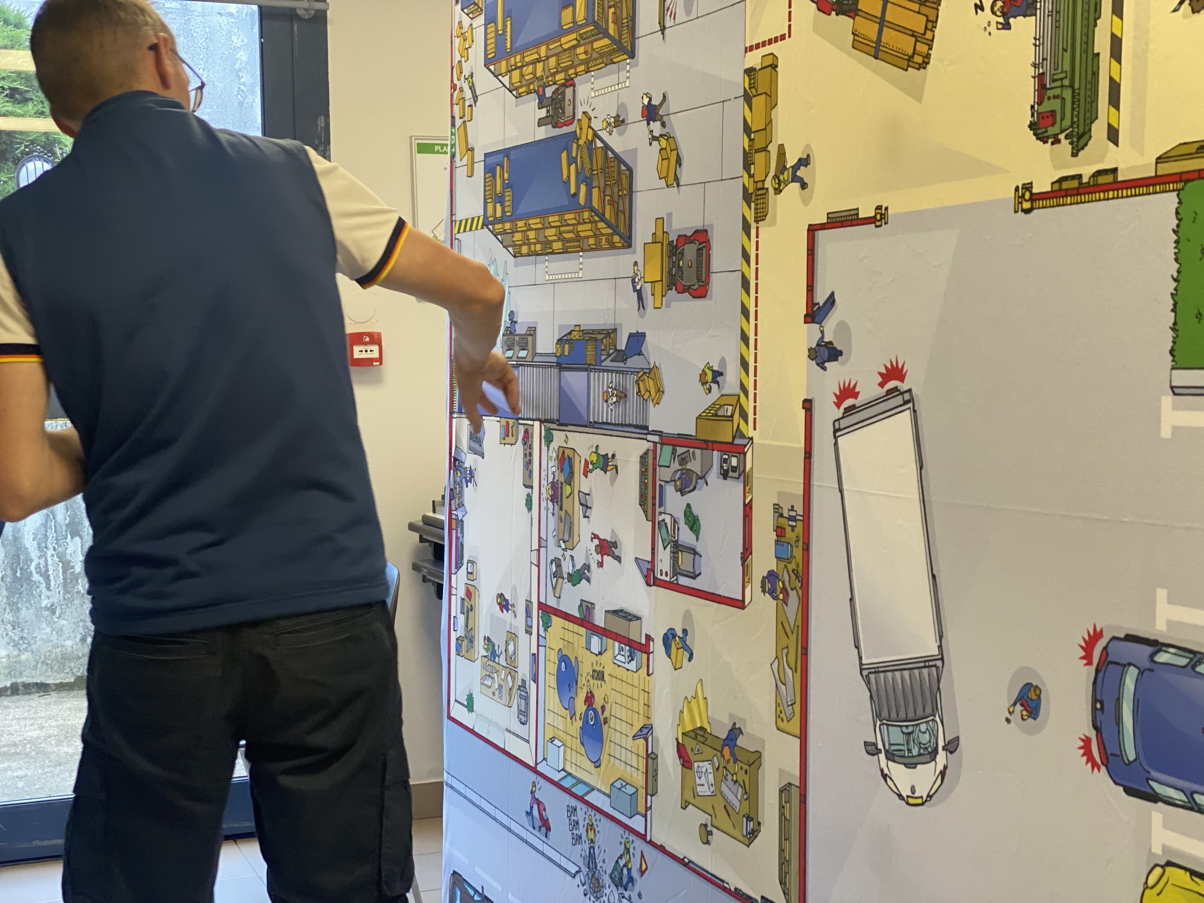 schema-formation-AFGSU Personne montrant un schéma de formation AFGSU